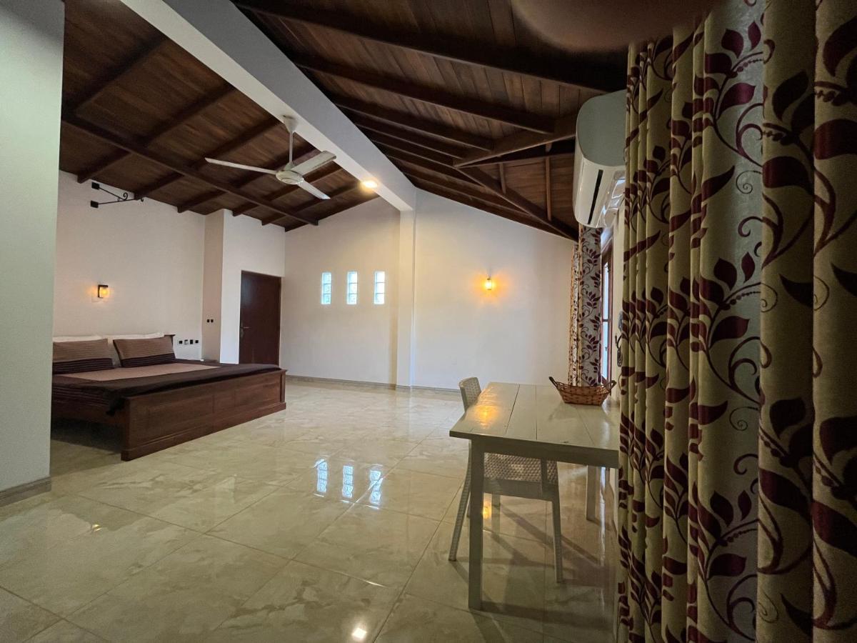 Villa Dinoos- Weligama Exterior foto