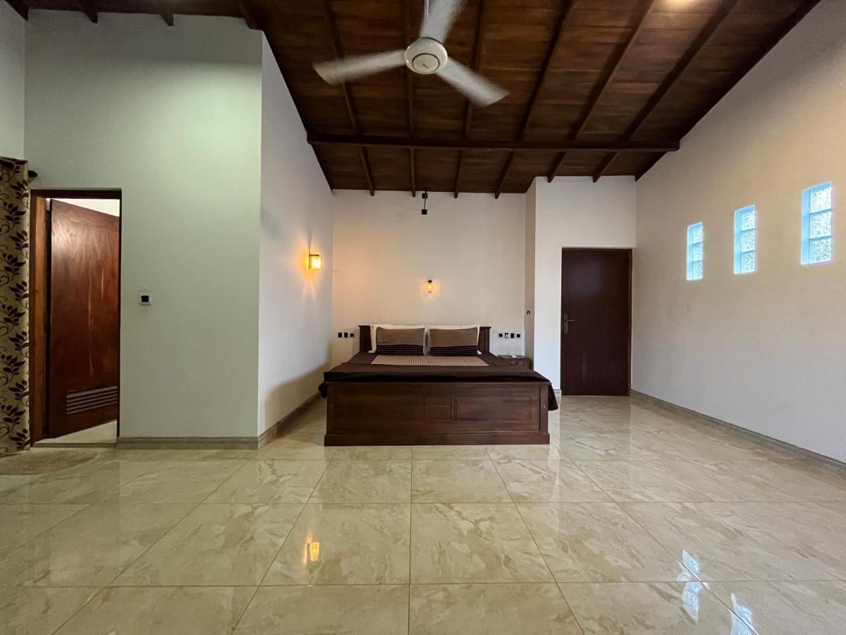 Villa Dinoos- Weligama Exterior foto